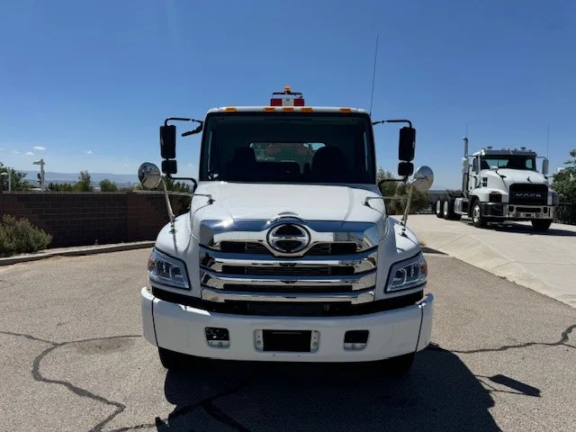 2024 Hino L7 in Albuquerque, NM — photo 2