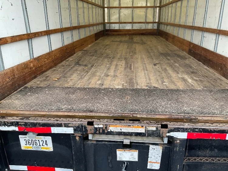 2021 International MV - image 10