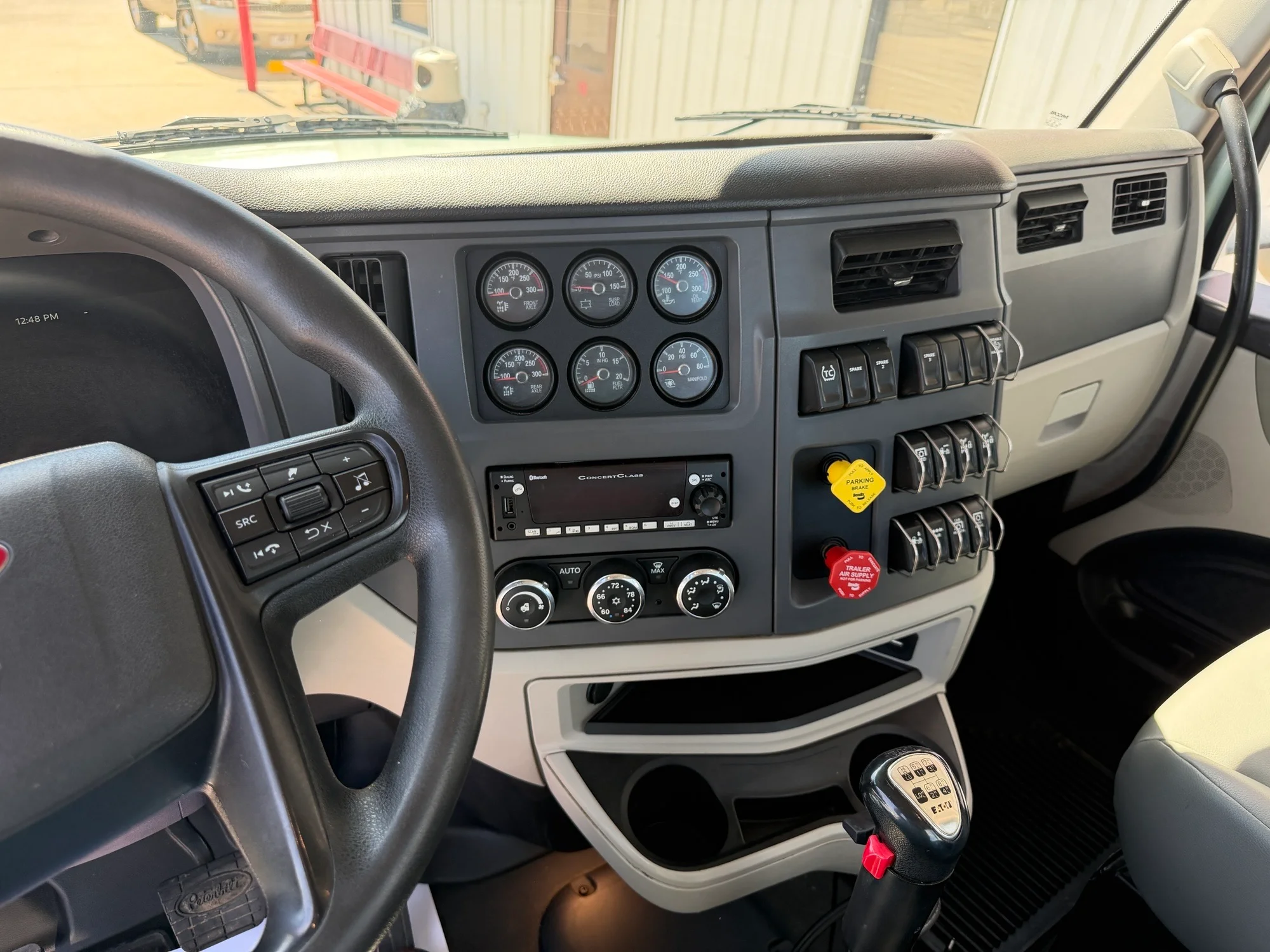 2023 Peterbilt 567 in Joplin, MO — photo 12