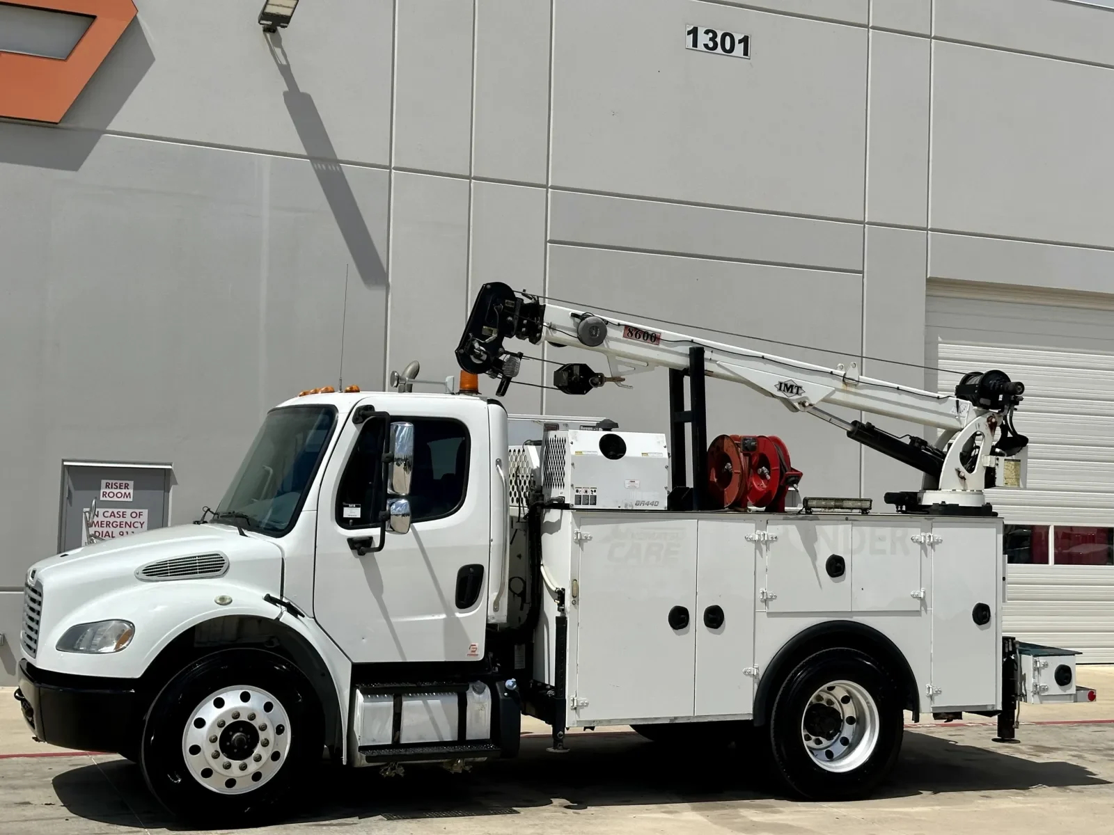 2018 Freightliner M2 106 in Hutchins, TX — photo 2