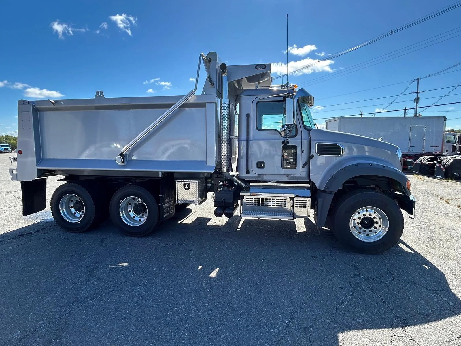 2025 Mack Granite in Hermon, ME — photo 3