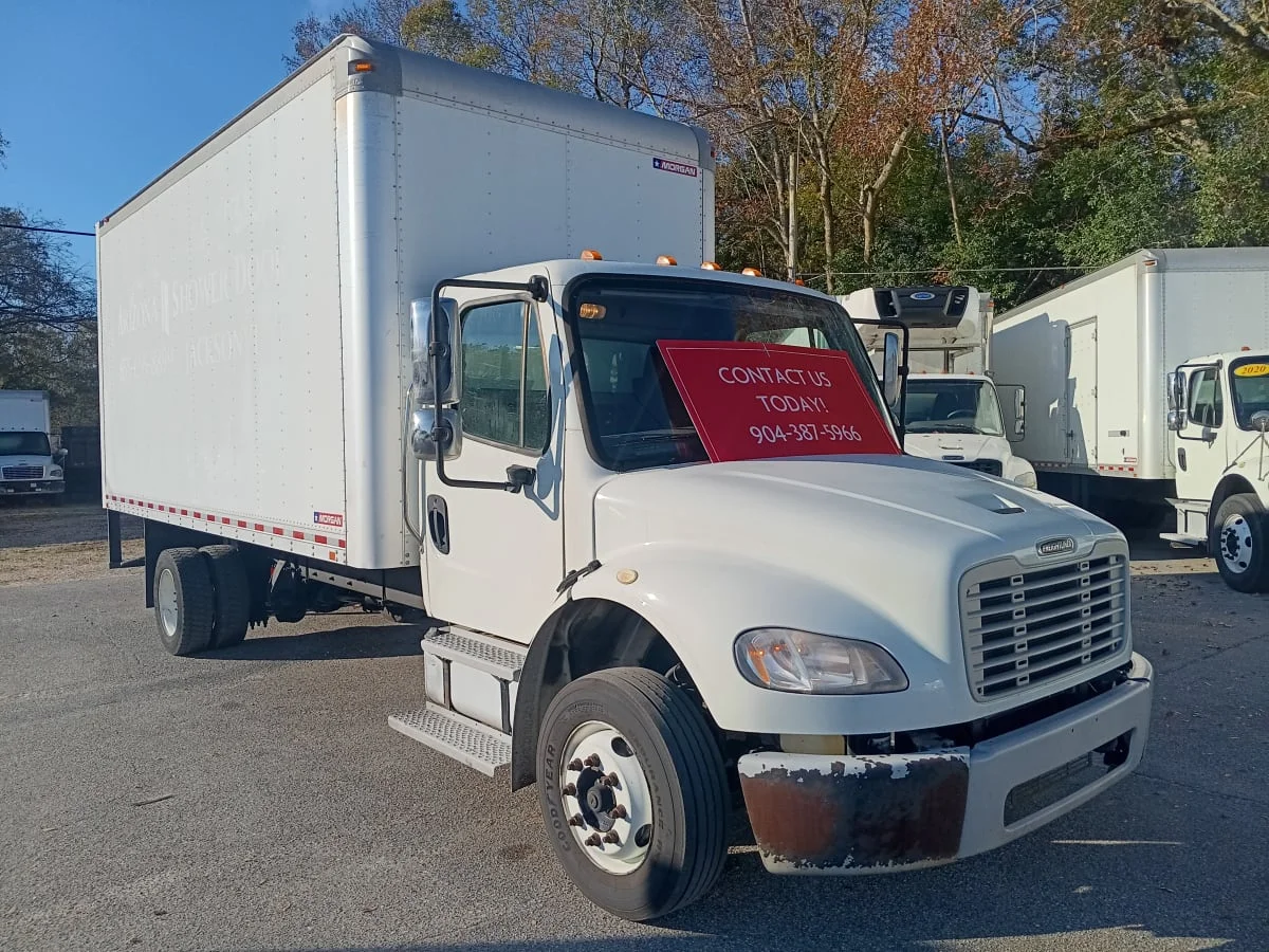 2019 Freightliner M2 106 - image 3