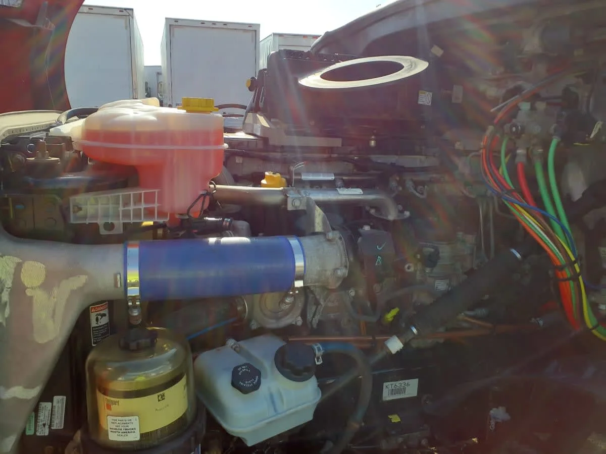 2019 Freightliner Cascadia in Wayland, MI — photo 9