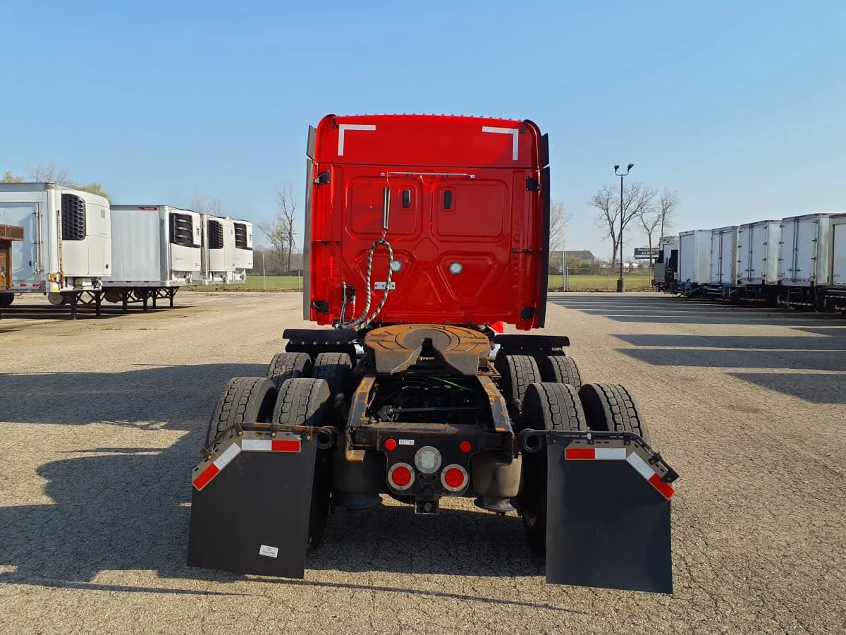 2019 Freightliner Cascadia in Wayland, MI — photo 5