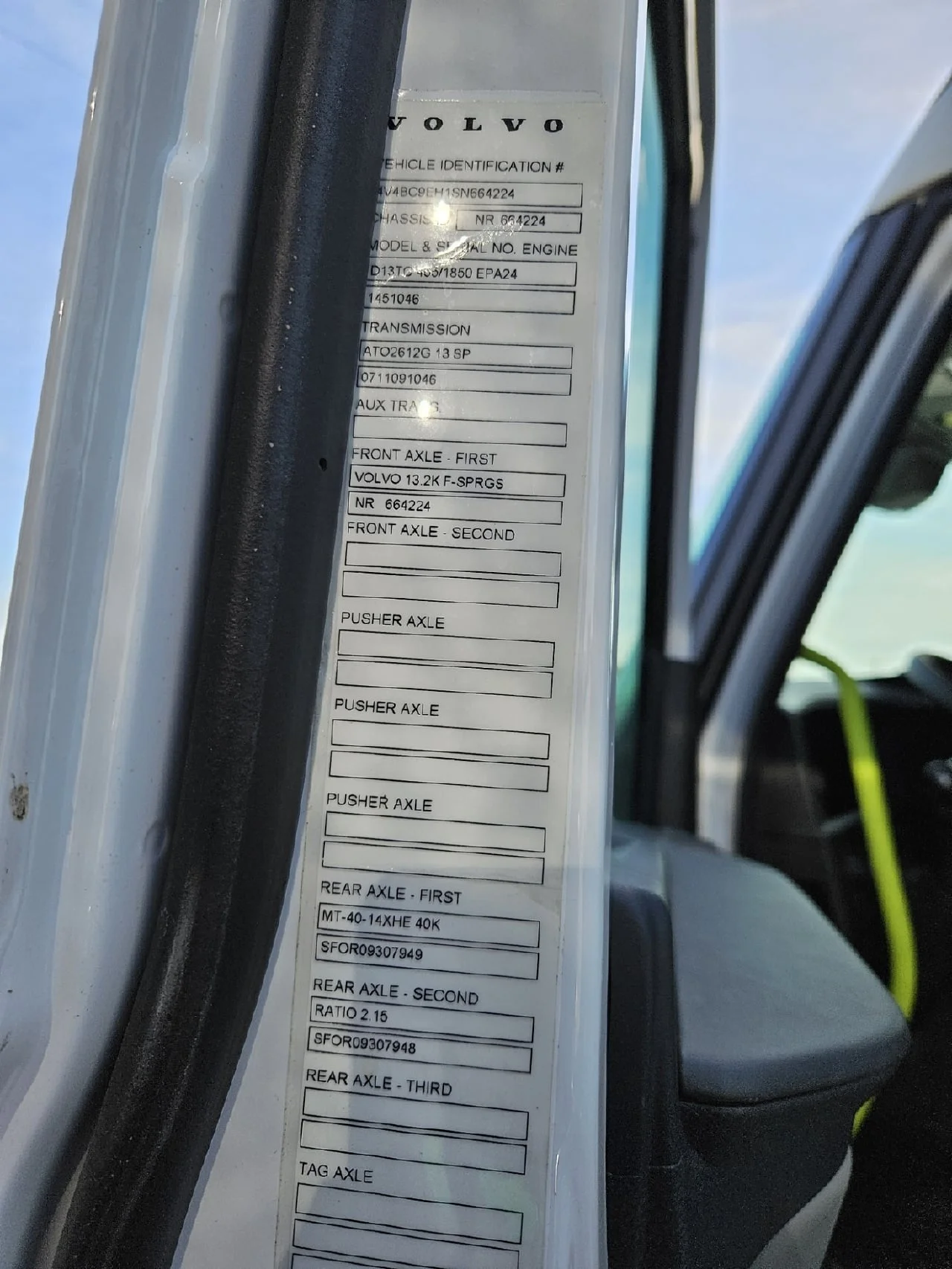 2025 Volvo in Kahoka, MO — photo 7