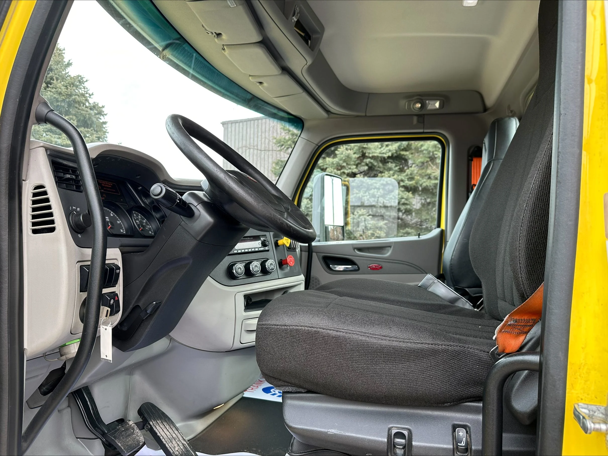 2021 Peterbilt 579 in Portland, OR — photo 6