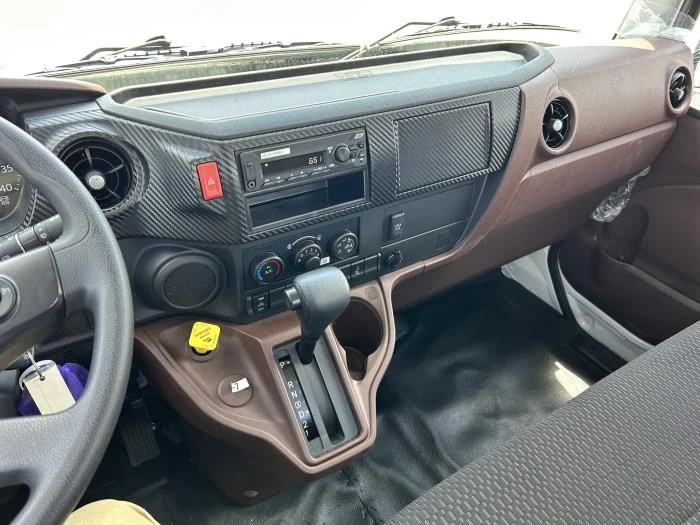 2026 Hino L6 — photo 28