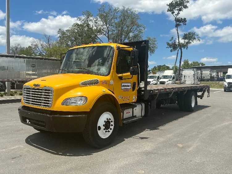 2019 Freightliner eM2 in Pensacola, FL — photo 3