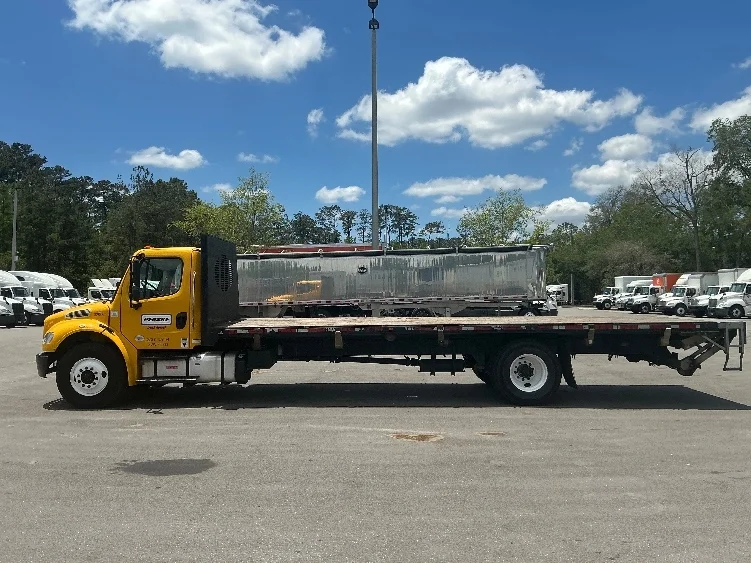 2019 Freightliner eM2 in Pensacola, FL — photo 4