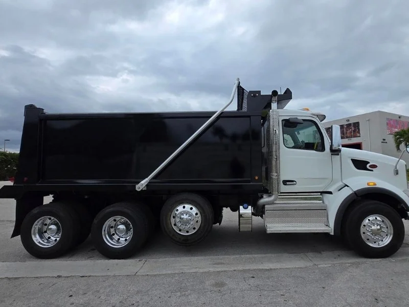 2027 Peterbilt 567 in Doral, FL — photo 9
