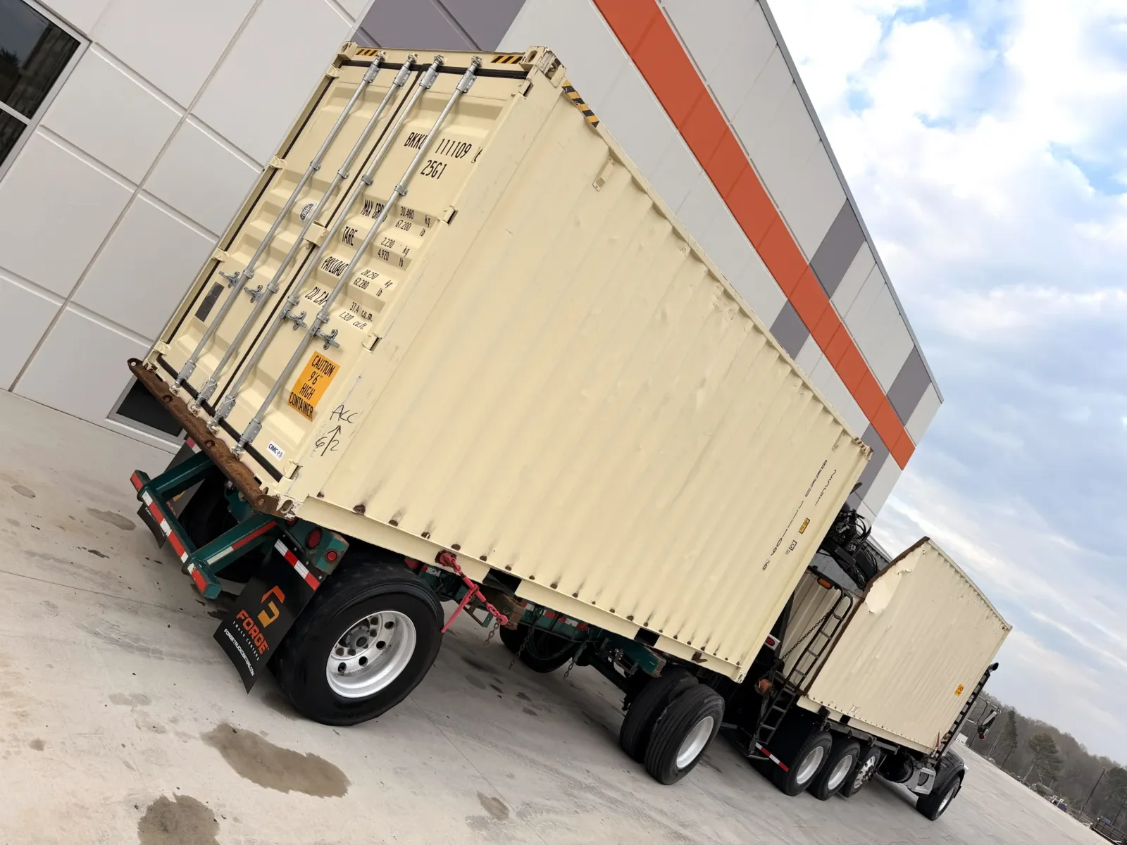 2013 Peterbilt 389 - image 11