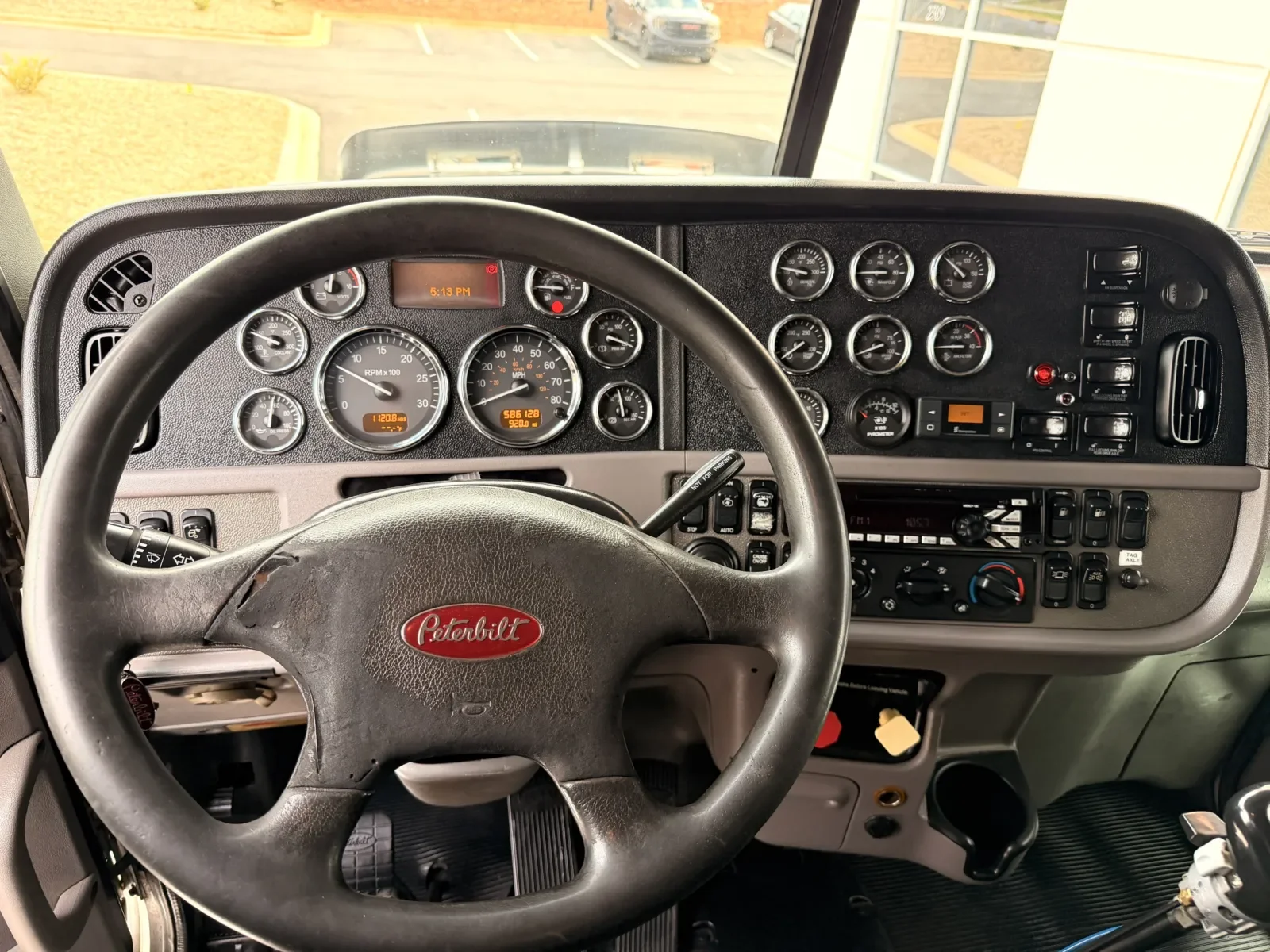 2013 Peterbilt 389 - image 15