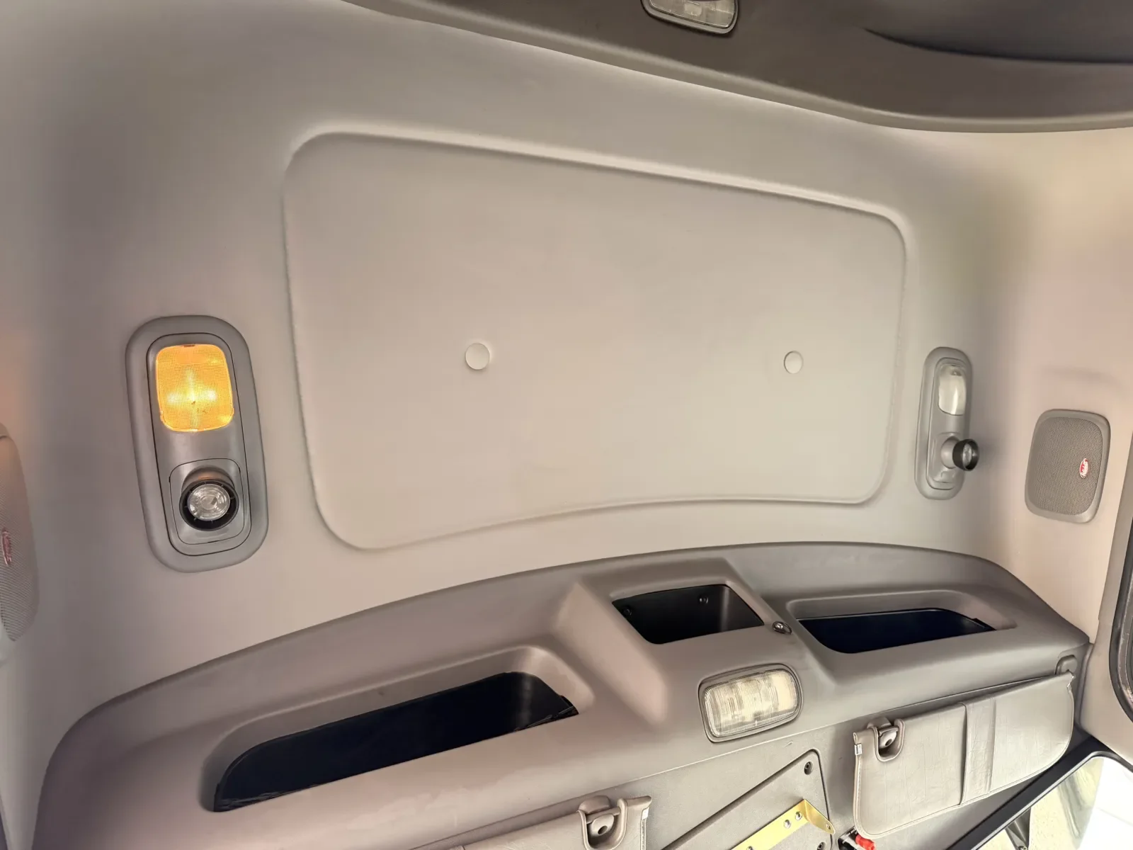 2013 Peterbilt 389 - image 20