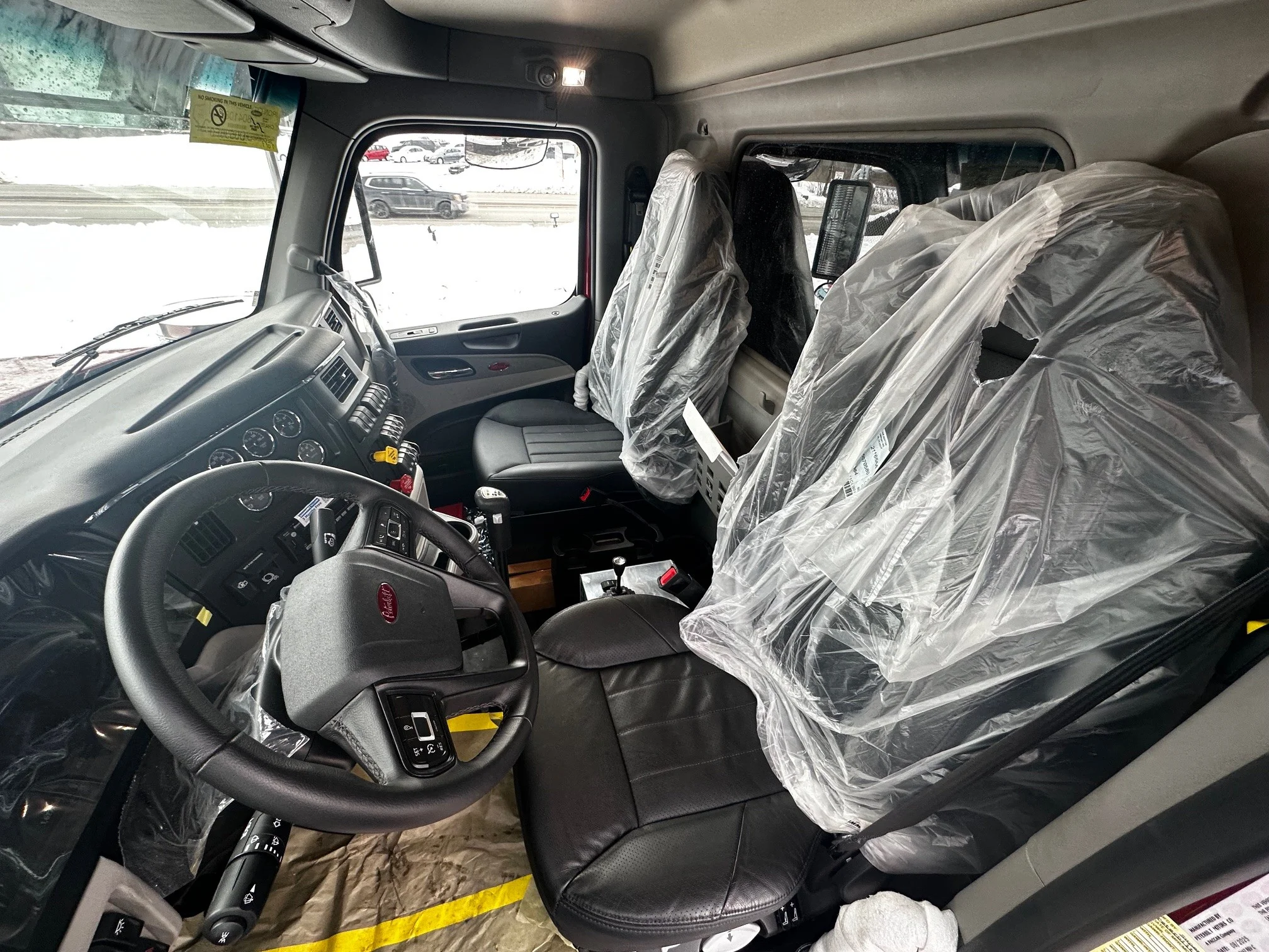 2026 Peterbilt 589 - image 4