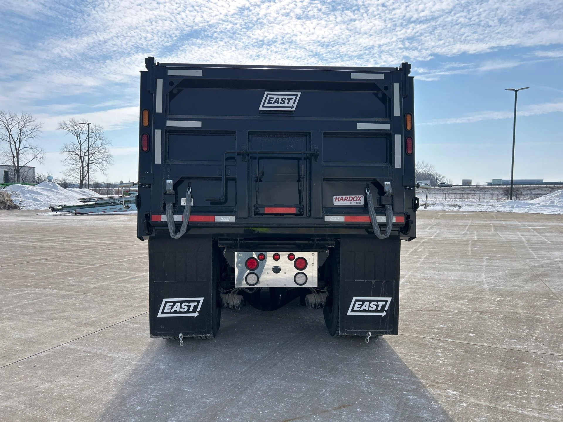 2026 Peterbilt 567 in Perrysburg, OH — photo 4