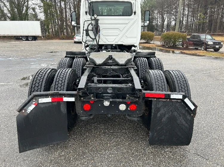 2019 International LT in Prince George, VA — photo 6