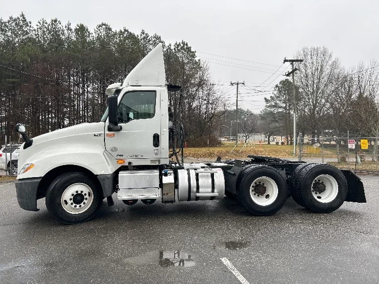 2019 International LT in Prince George, VA — photo 4