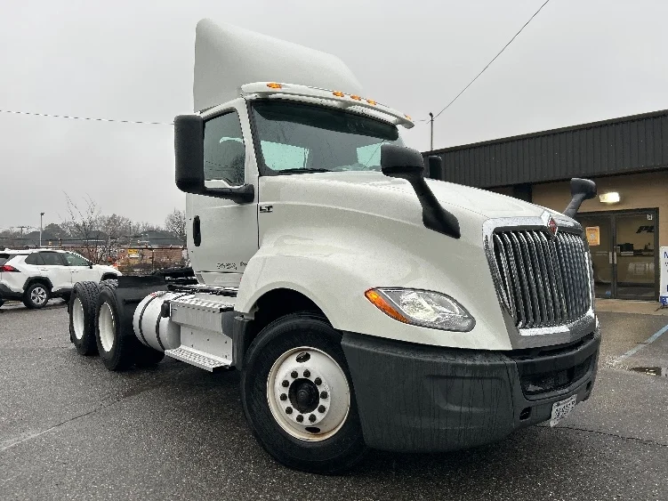 2019 International LT in Prince George, VA