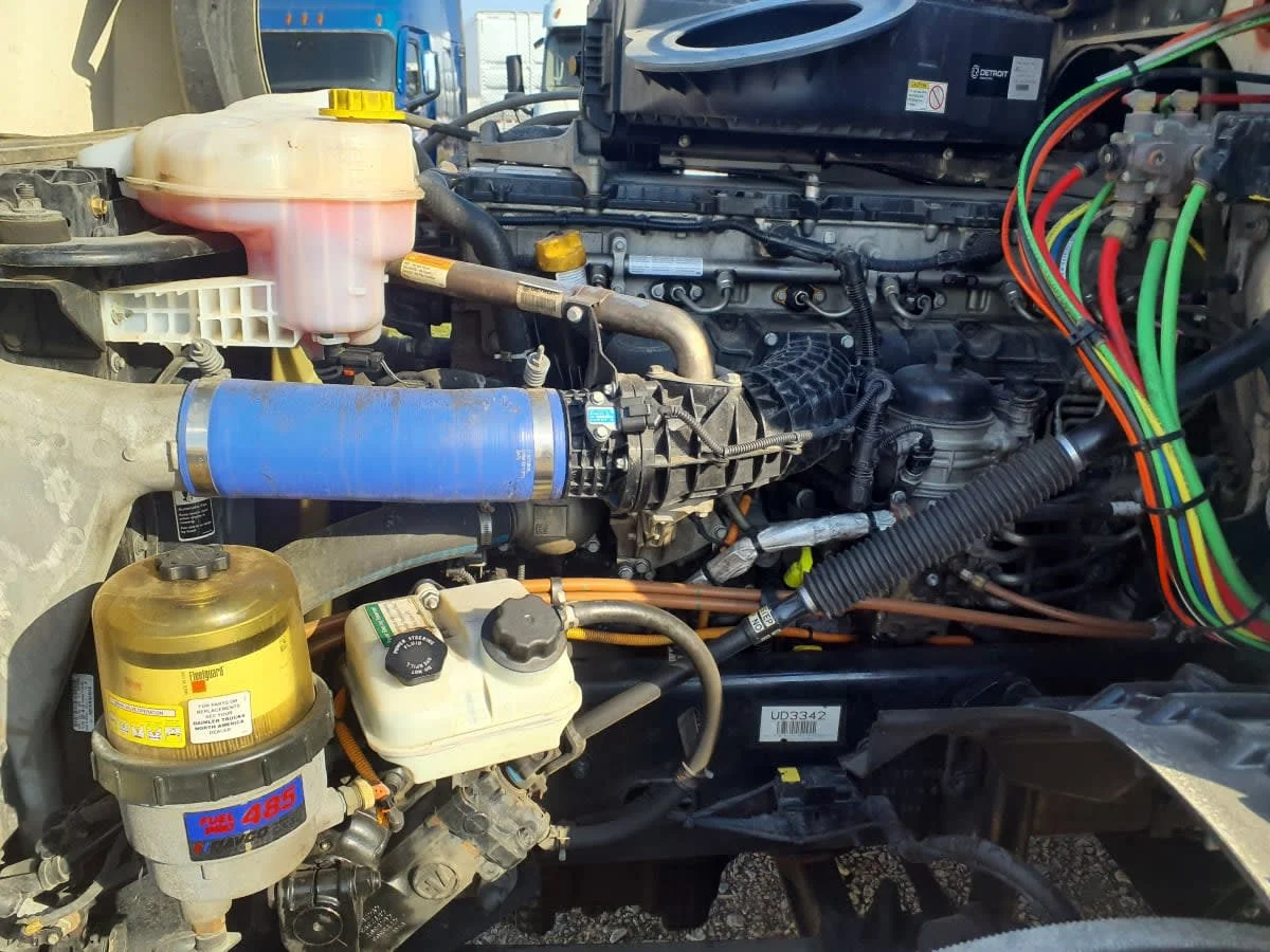 2023 Freightliner Cascadia - image 9