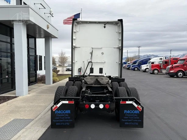 2021 Kenworth T680 - image 8