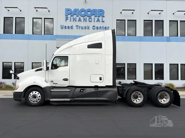 2021 Kenworth T680 - image 4