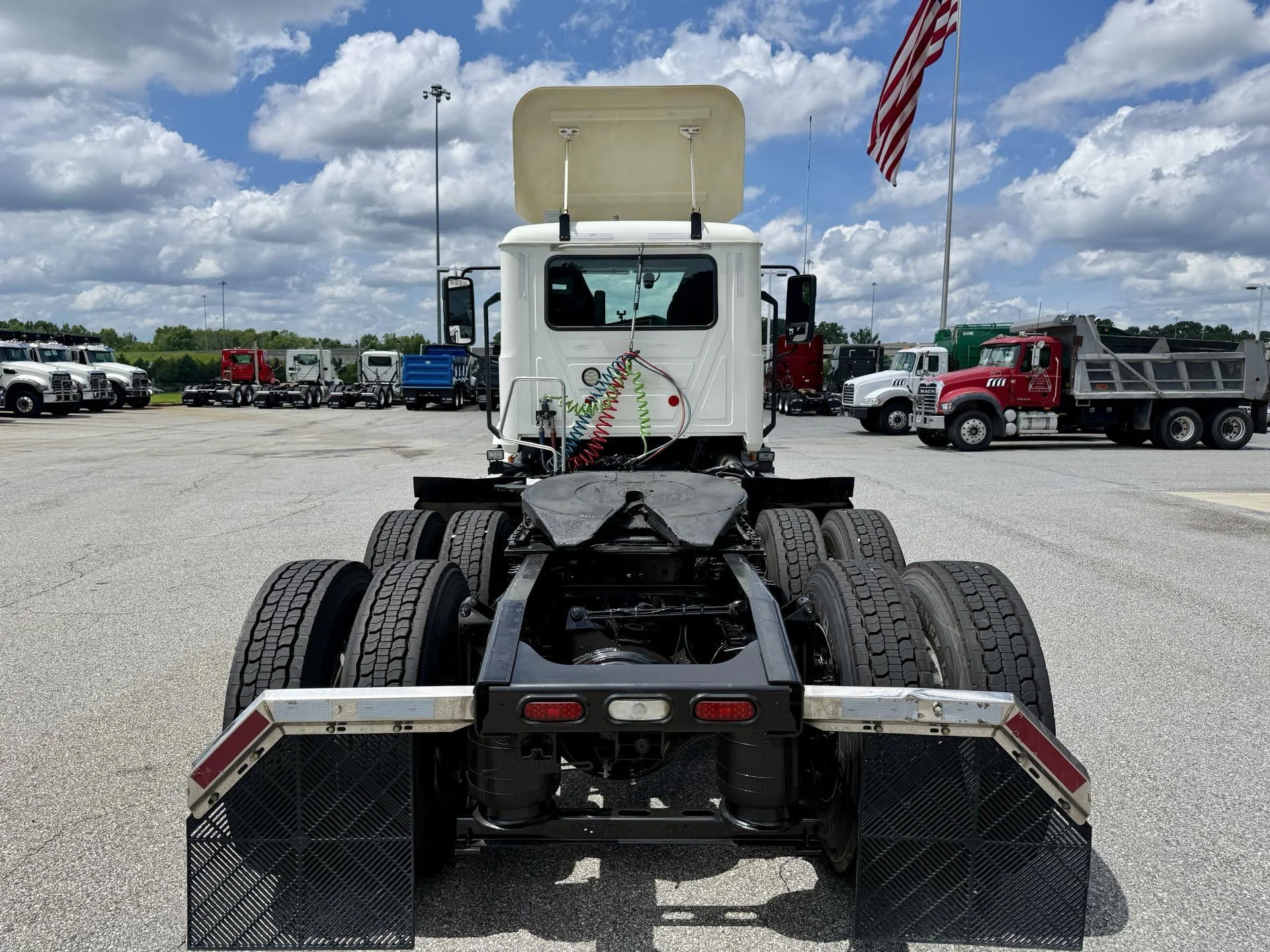 2022 Mack Anthem in Duluth, GA — photo 4