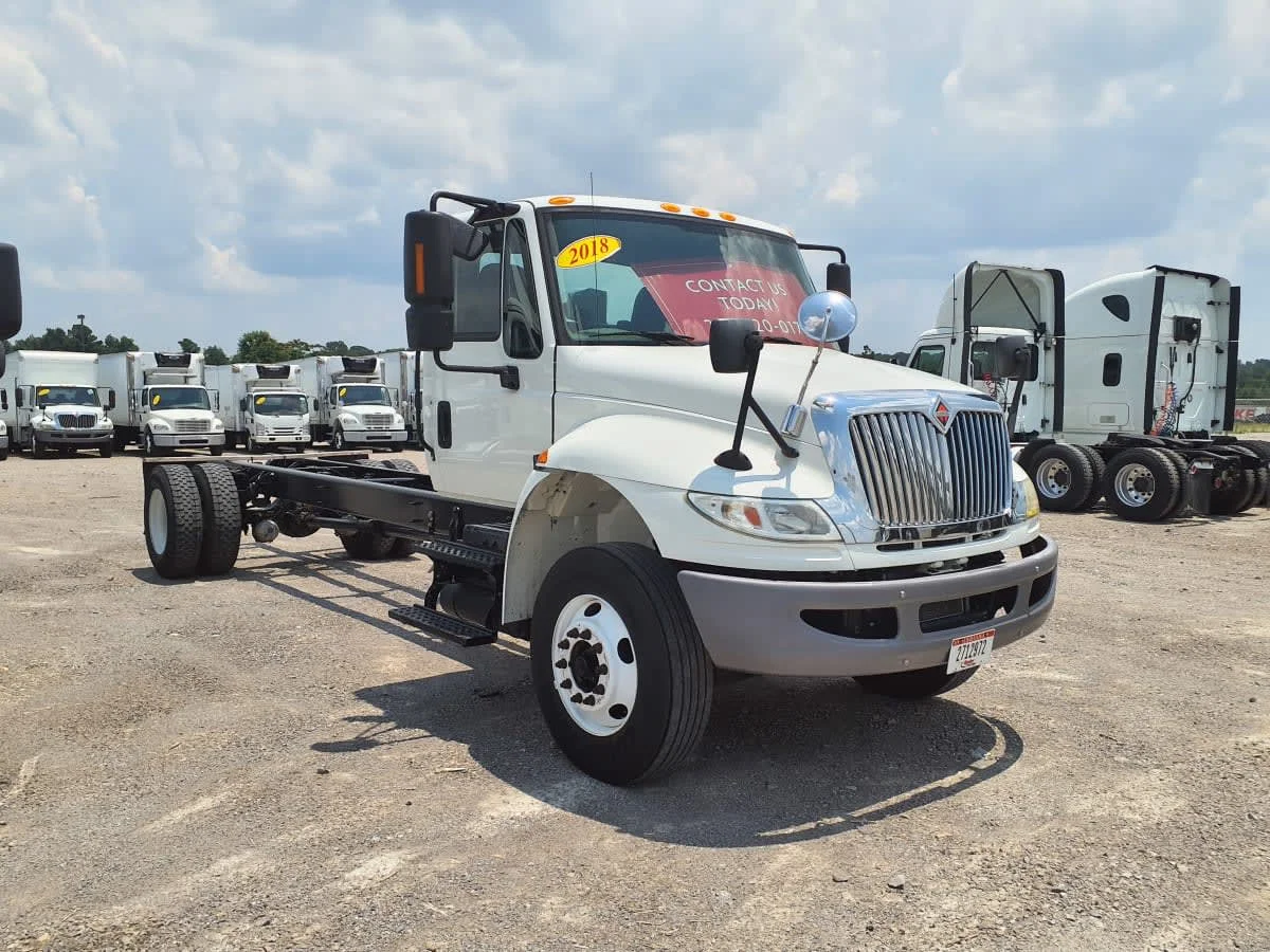 2018 International 4300 - image 3