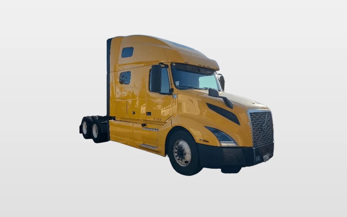 2022 Volvo - image 1