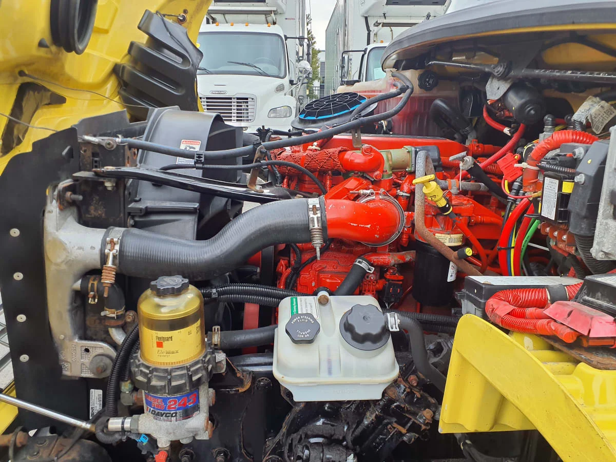 2016 Freightliner M2 106 in Bolingbrook, IL — photo 9