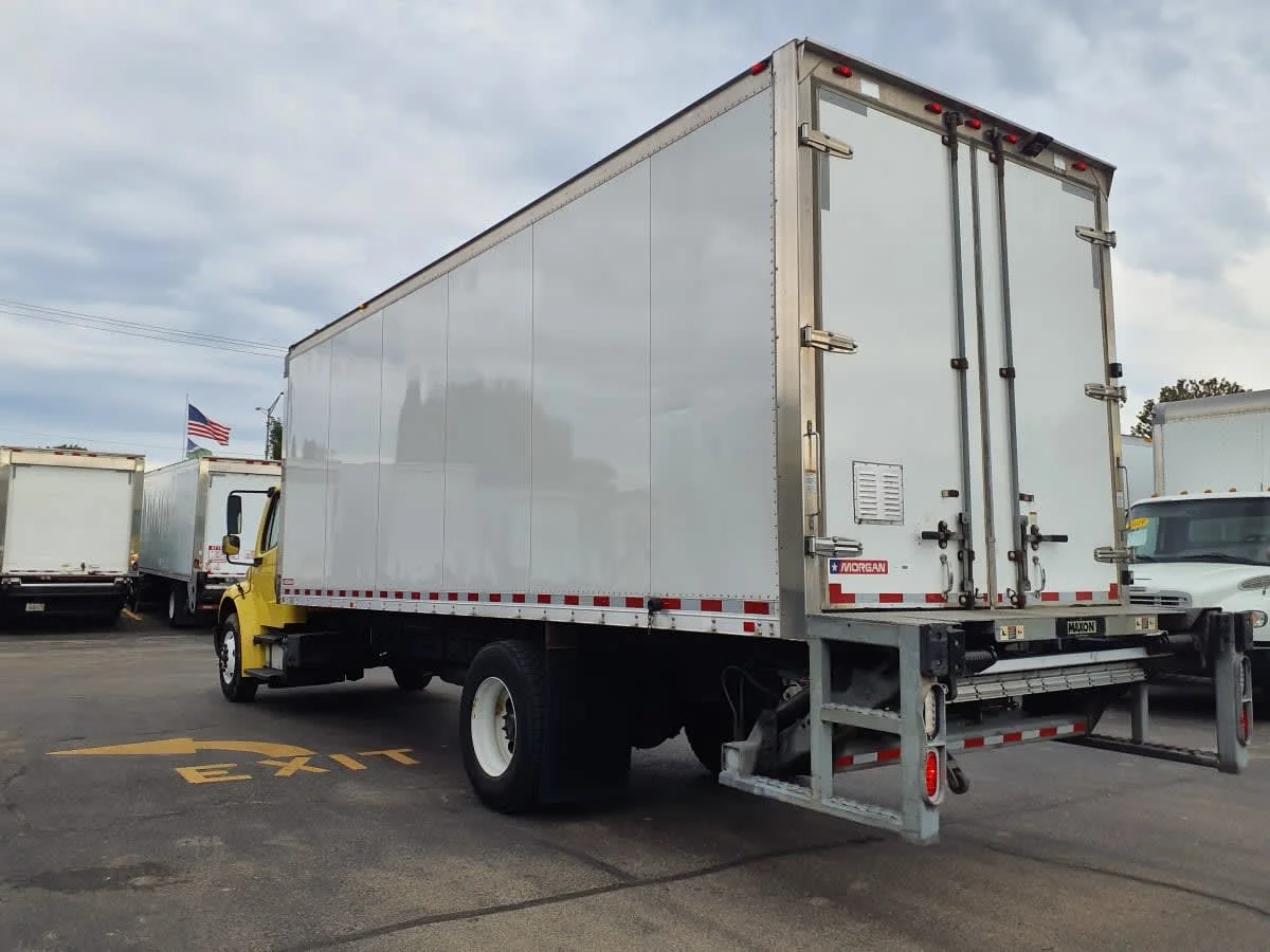 2016 Freightliner M2 106 in Bolingbrook, IL — photo 6