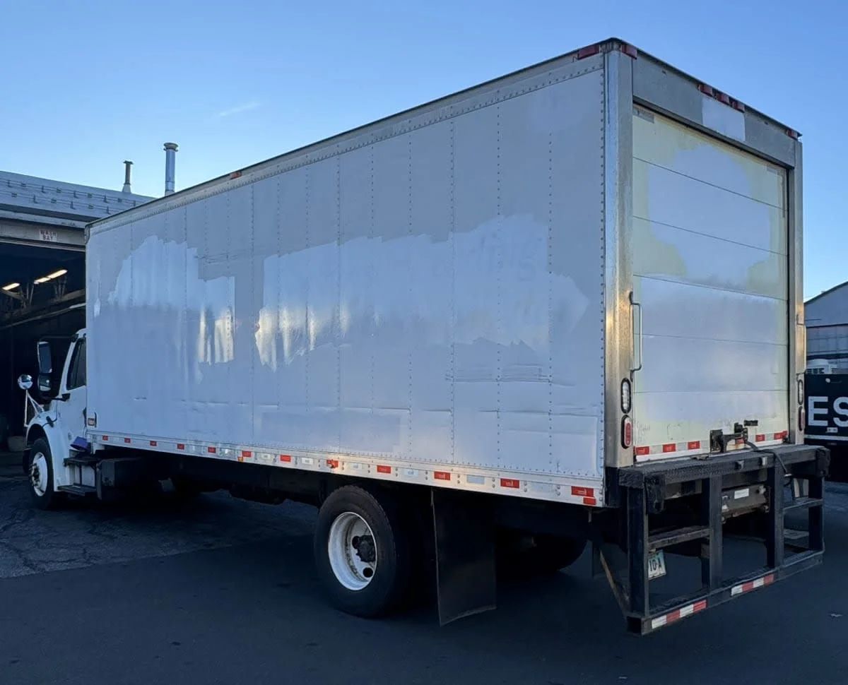 2017 Freightliner M2 106 in Springfield, MA — photo 6