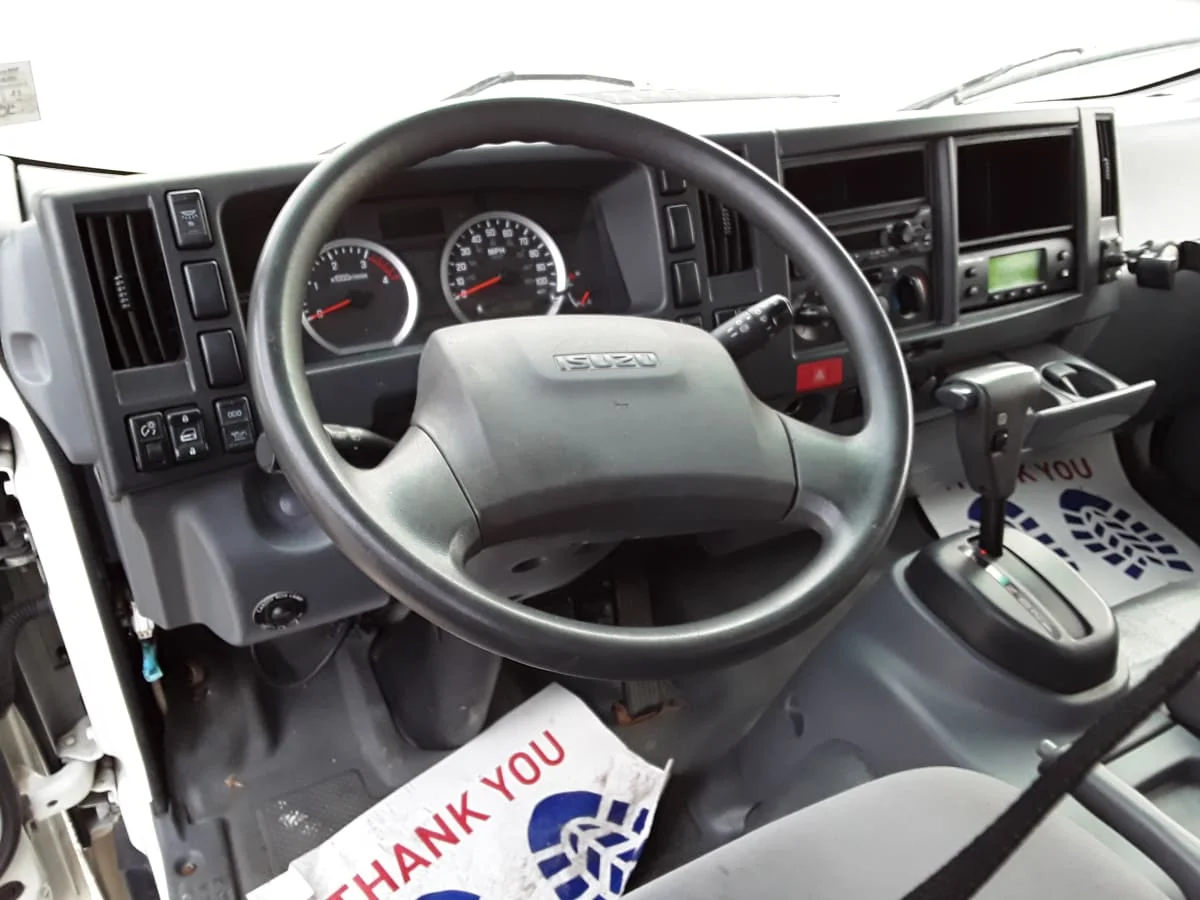 2019 Isuzu NPR - image 12