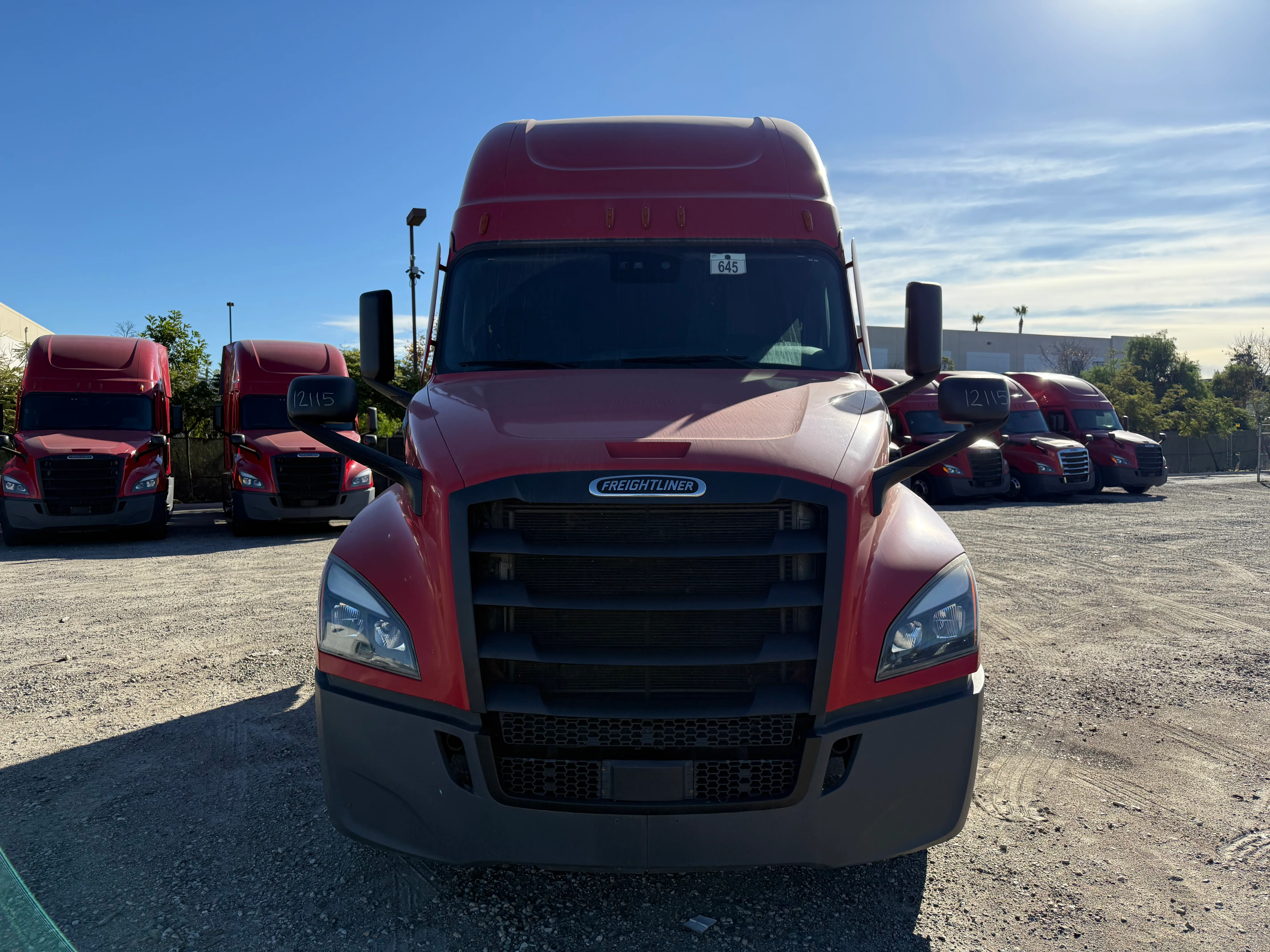 2021 Freightliner Cascadia in San Diego, CA — photo 2