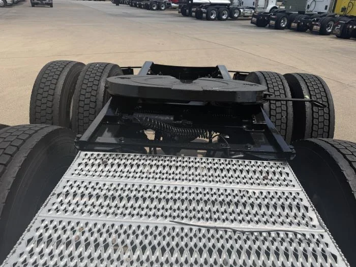 2020 Peterbilt 579 — photo 15