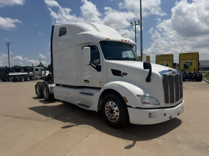 2020 Peterbilt 579 — photo 8