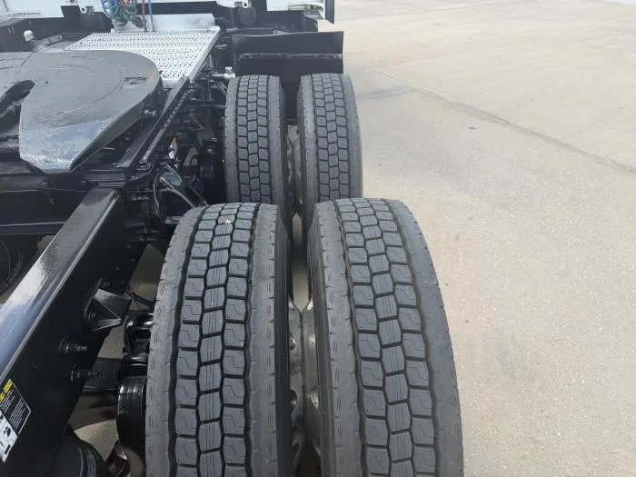 2020 Peterbilt 579 — photo 12