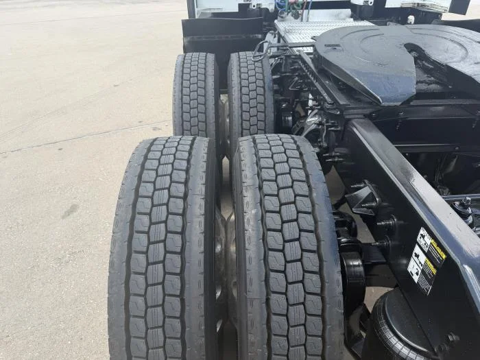 2020 Peterbilt 579 — photo 13