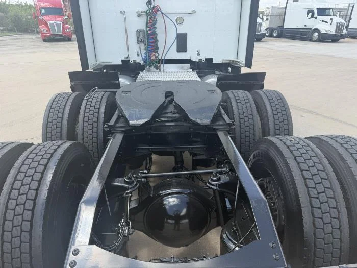 2020 Peterbilt 579 — photo 14