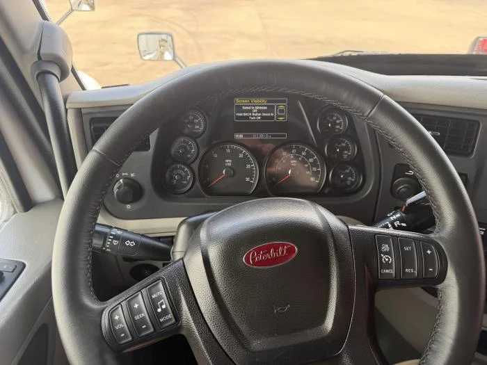 2020 Peterbilt 579 — photo 36