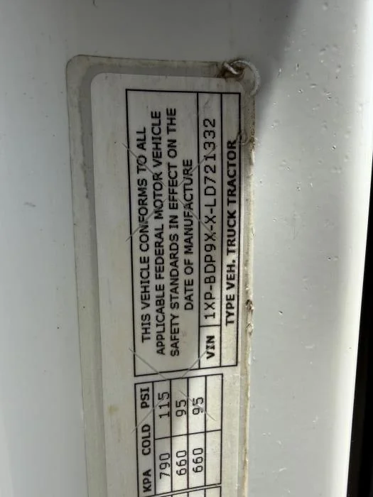 2020 Peterbilt 579 — photo 27