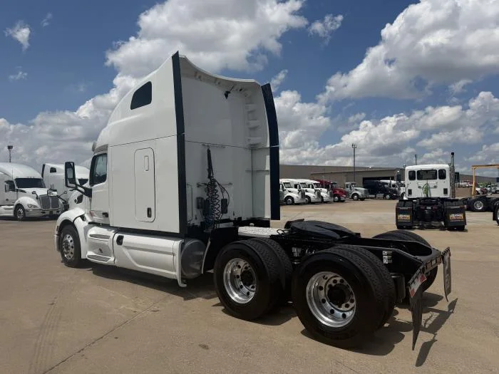 2020 Peterbilt 579 — photo 4