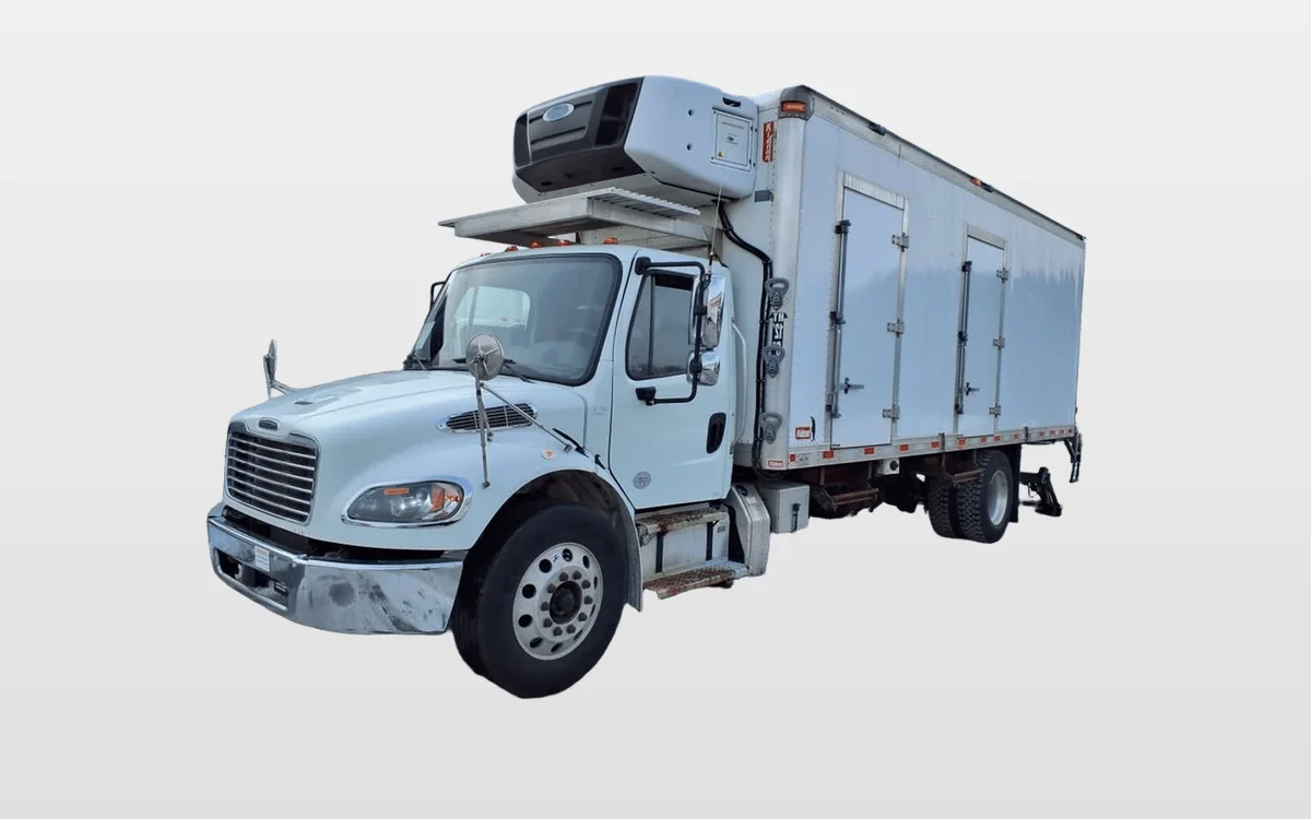 2020 Freightliner M2 106 - image 1
