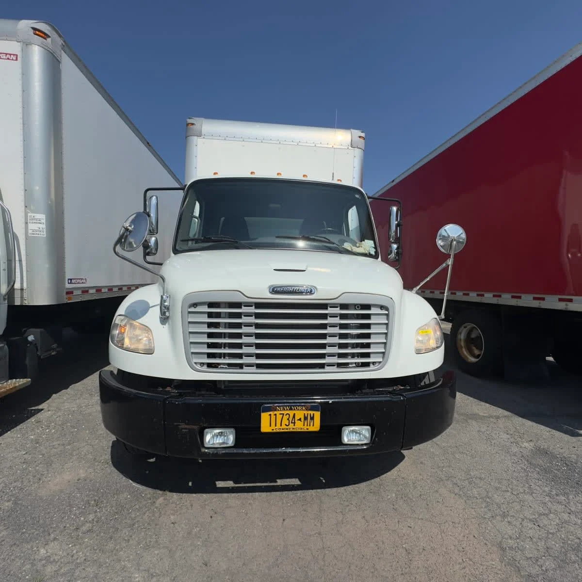 2019 Freightliner M2 106 - image 2