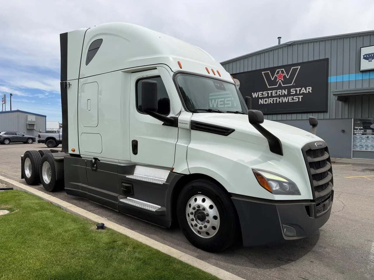 2022 Freightliner Cascadia in Nampa, ID — photo 5