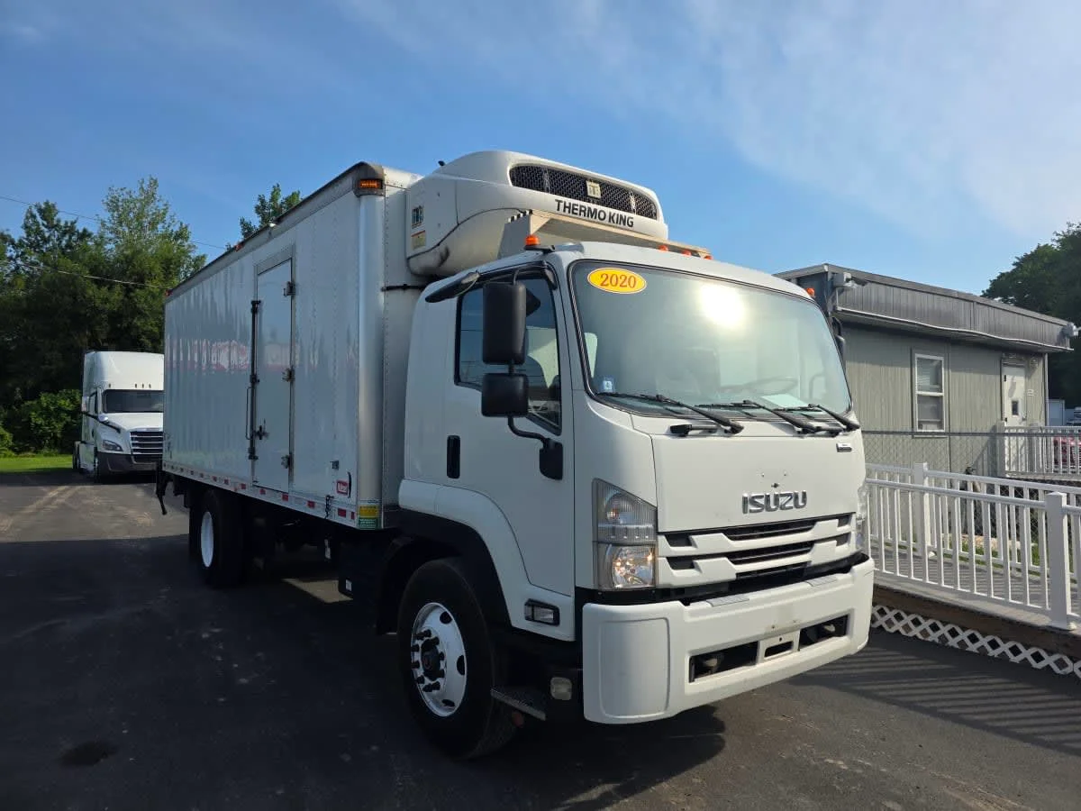 2020 Isuzu FTR in Bensalem, PA — photo 3