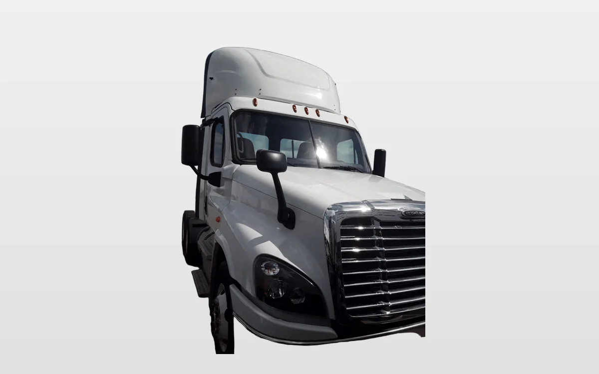 2019 Freightliner - image 1