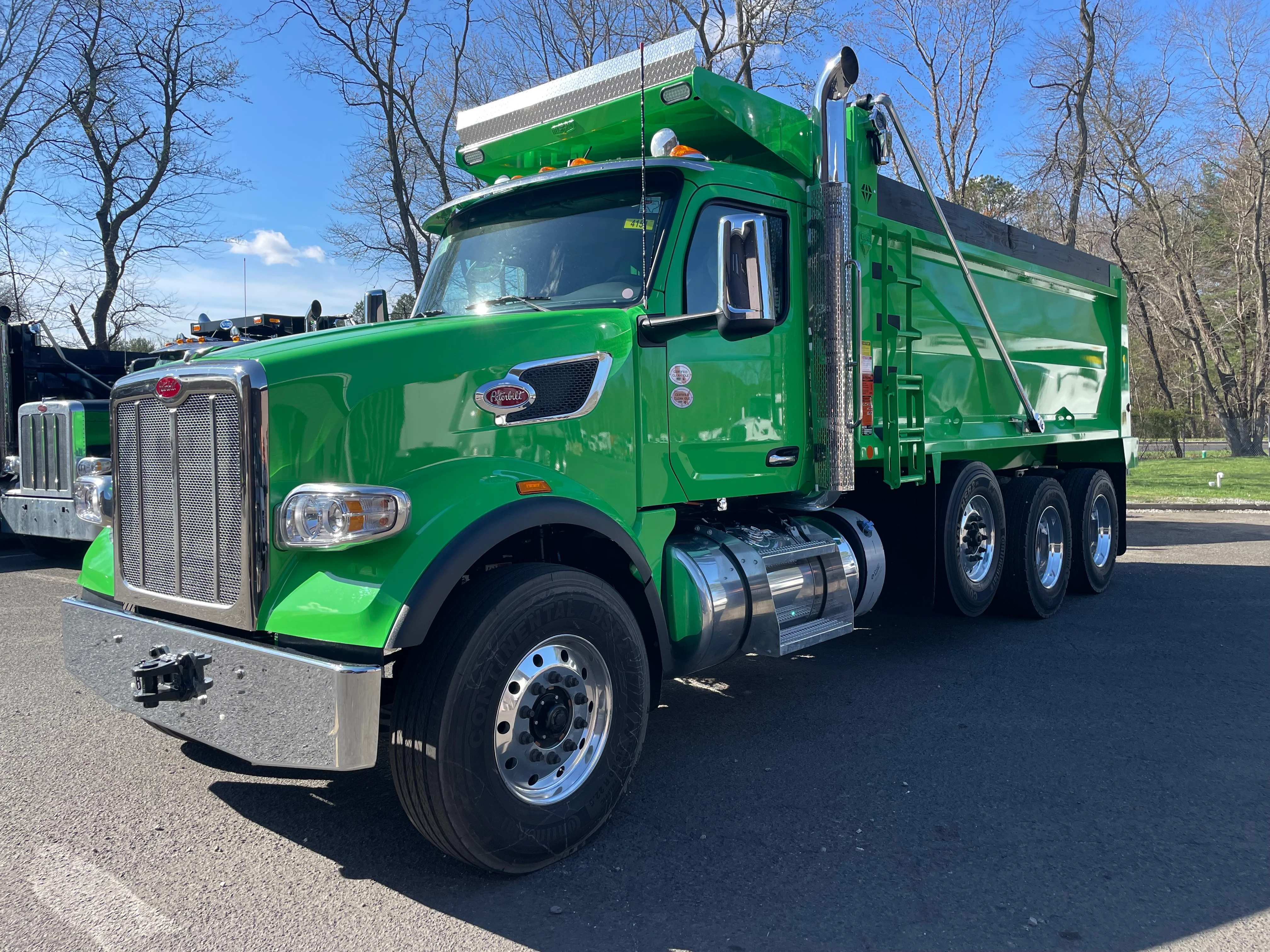 2027 Peterbilt 567 in CLARKSBURG, WV