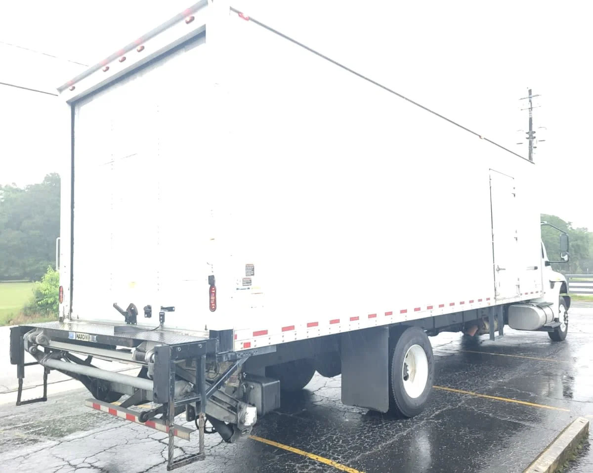 2020 International MV - image 4