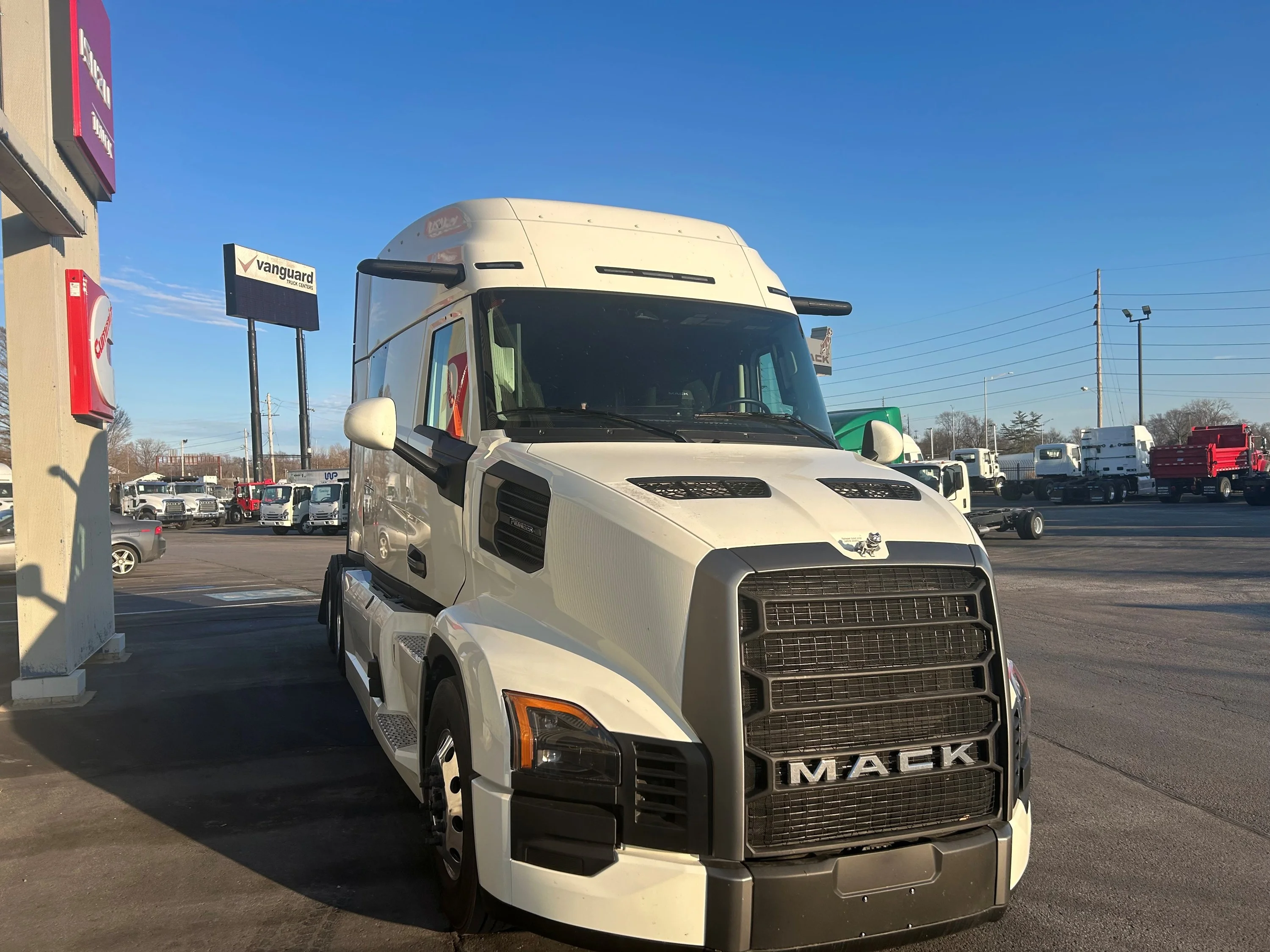 2026 Mack Pioneer in Cahokia, IL — photo 2