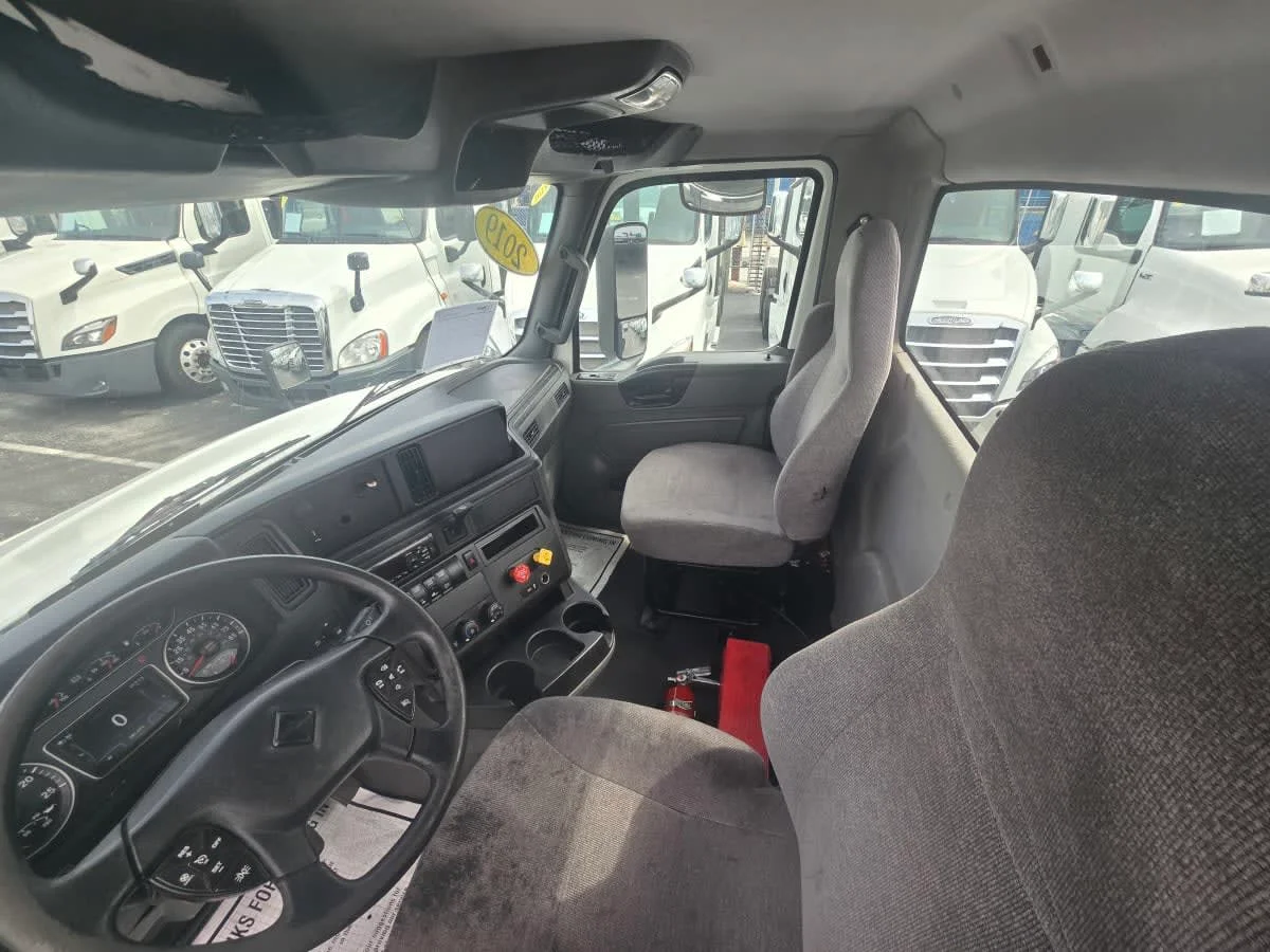 2019 International RH - image 7